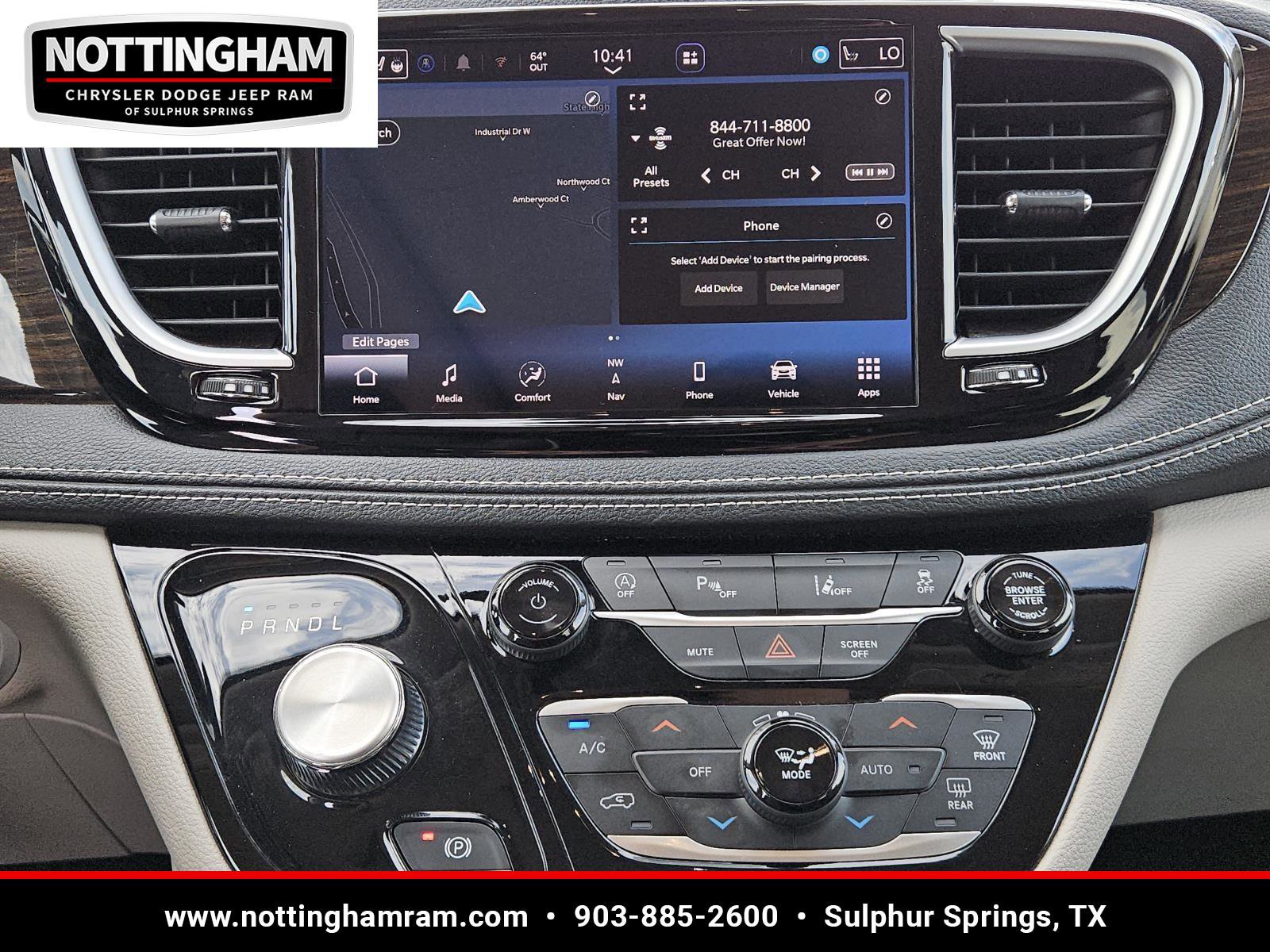 Used 2023 Chrysler Pacifica Limited image 12