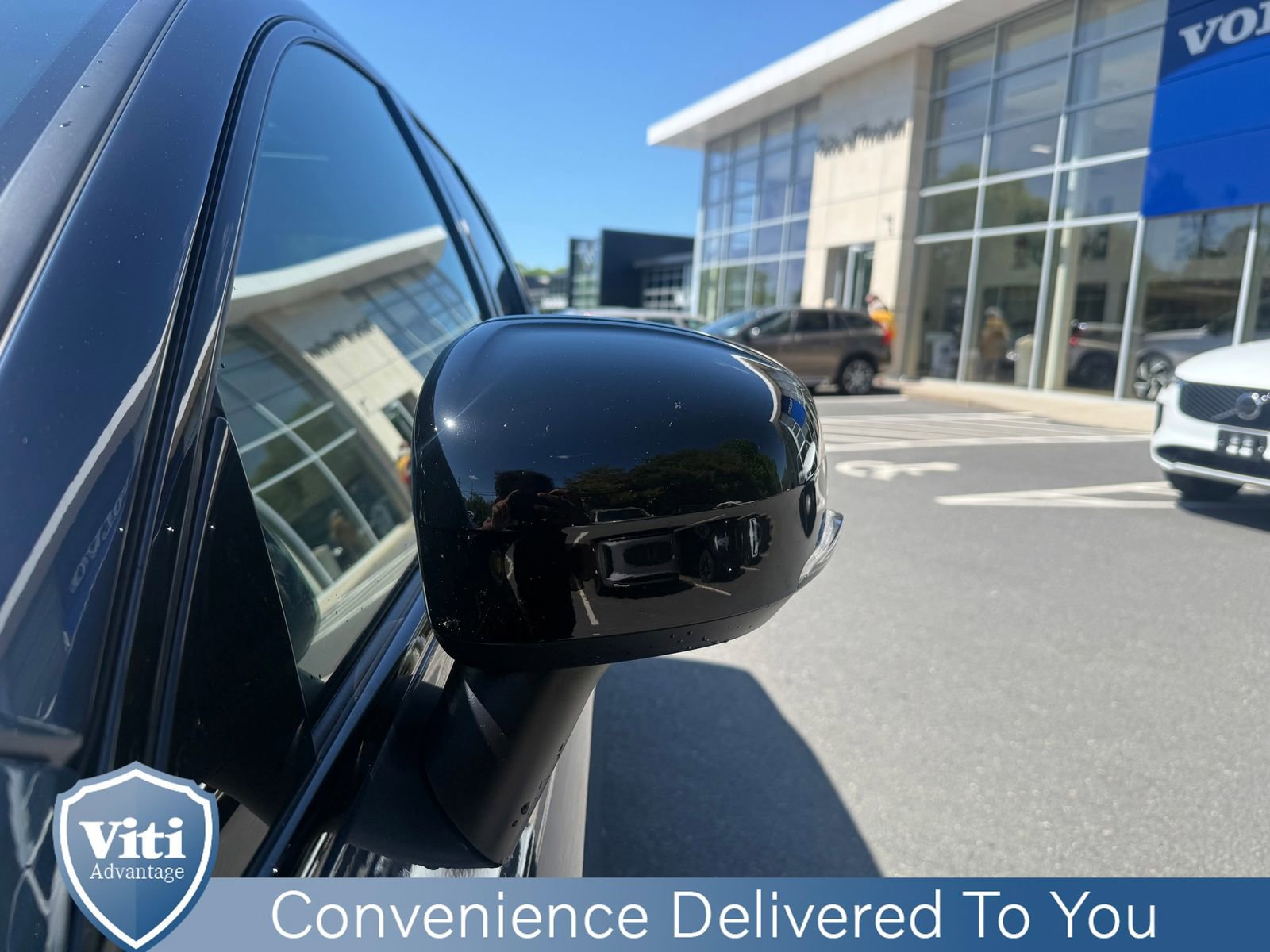 Used 2023 Volvo XC60 B5 Plus w/ Climate Package AWD/4WD image 11