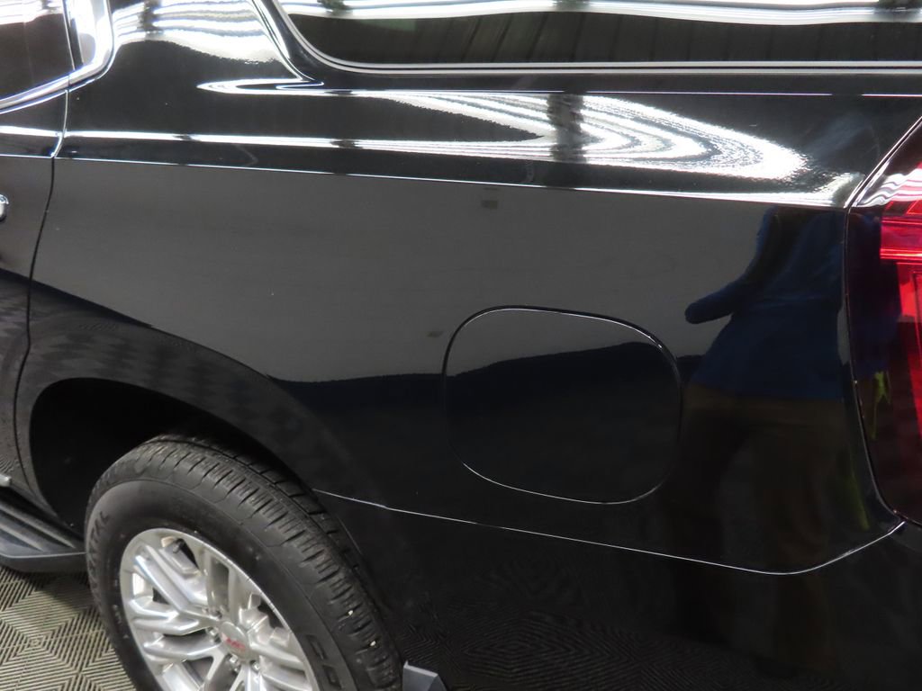 Used 2024 GMC Yukon SLT w/ SLT Luxury Package AWD/4WD image 49