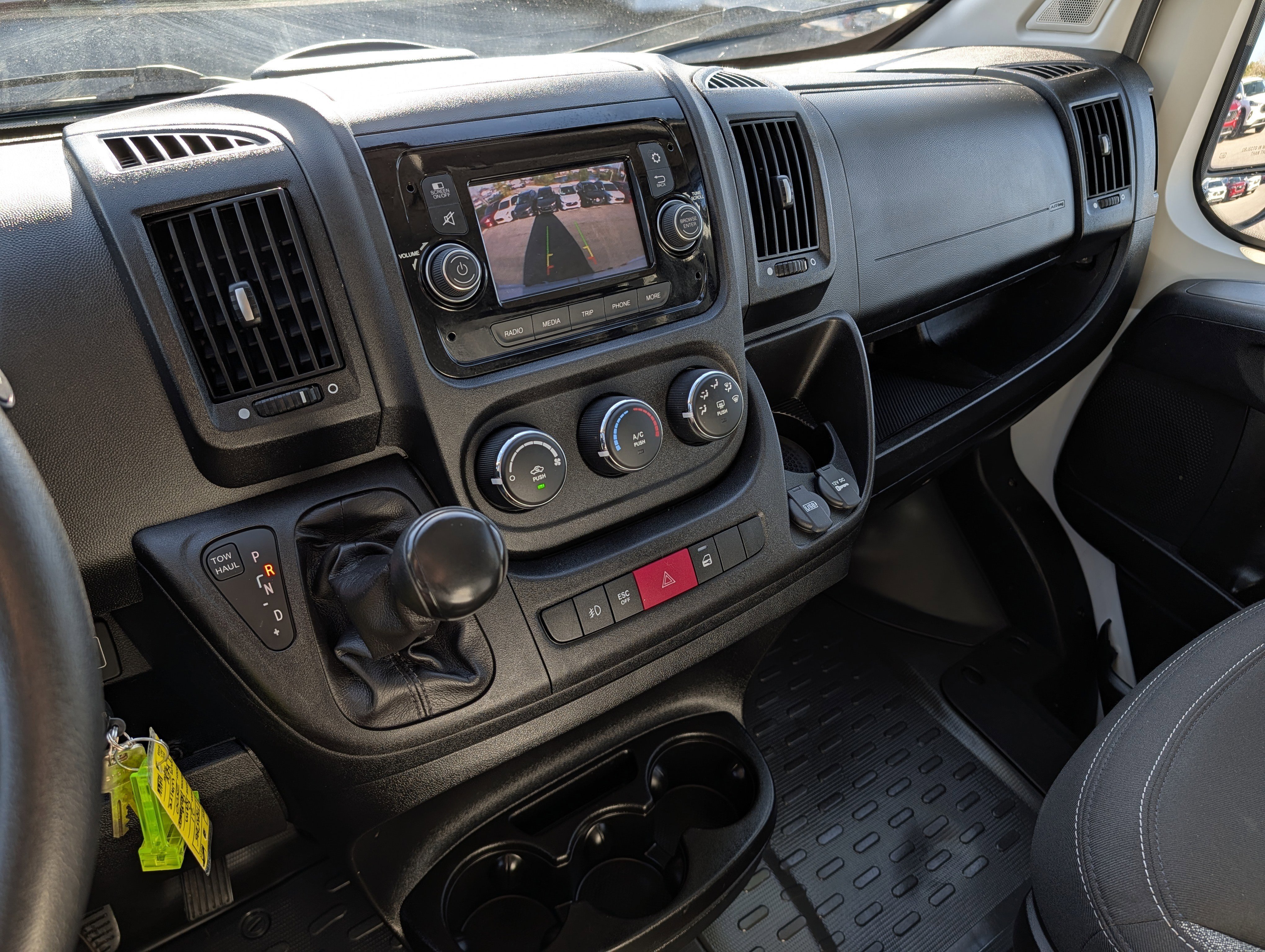 Used 2021 RAM ProMaster 2500 w/ Convenience Group FWD image 26