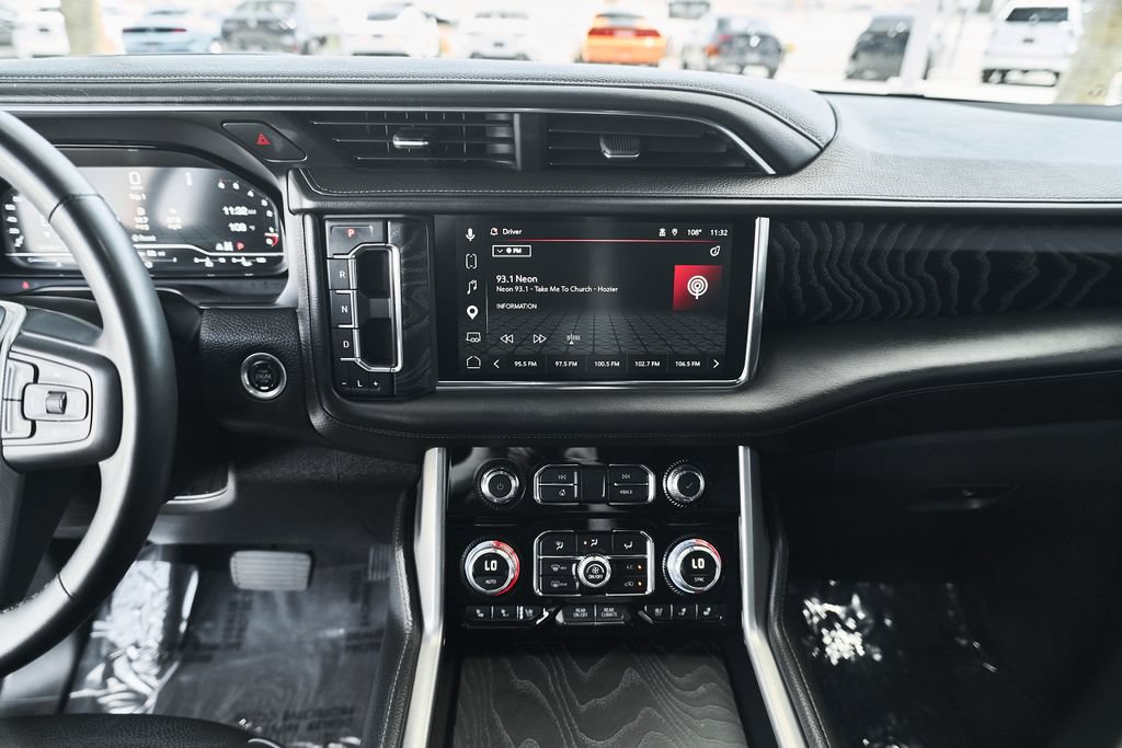Used 2023 GMC Yukon Denali w/ Max Trailering Package AWD/4WD image 29
