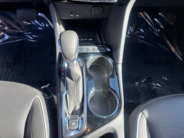 Used 2025 Buick Encore GX Avenir w/ Avenir Technology Package AWD/4WD image 30