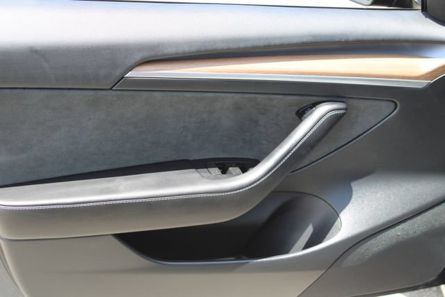 Used 2023 Tesla Model 3 Standard Range RWD image 8