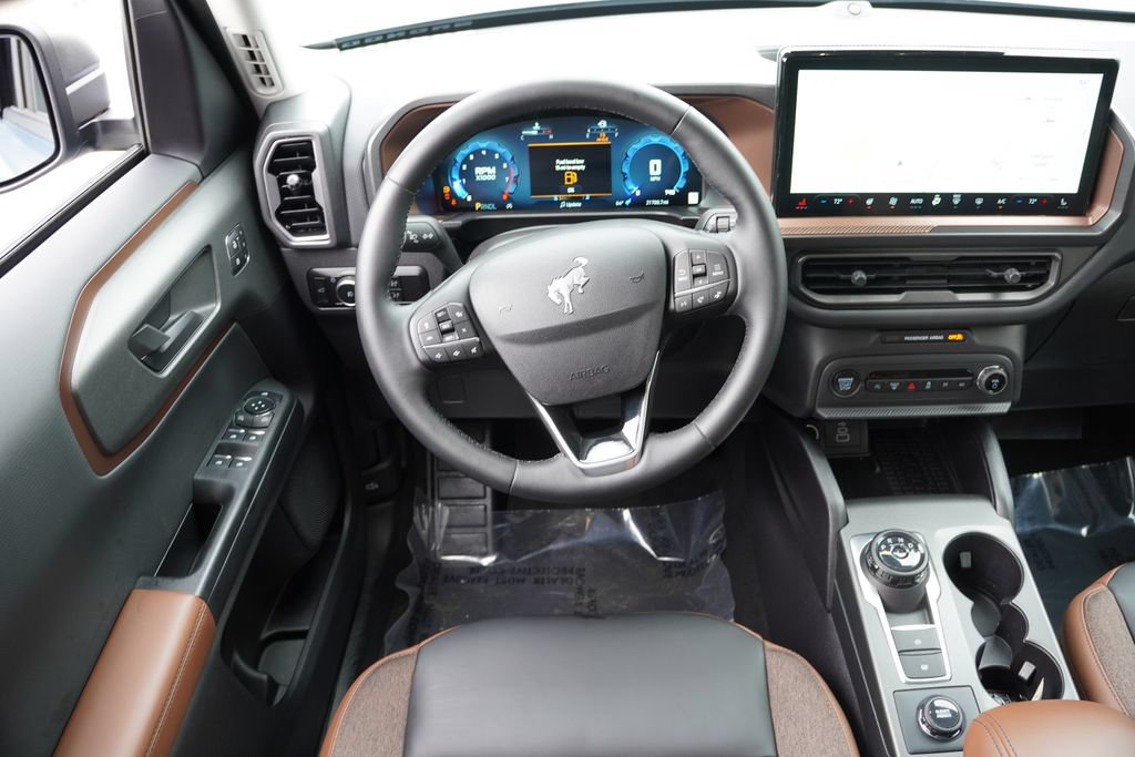 Used 2025 Ford Bronco Sport Outer Banks w/ Outer Banks Tech Package+ AWD/4WD image 19