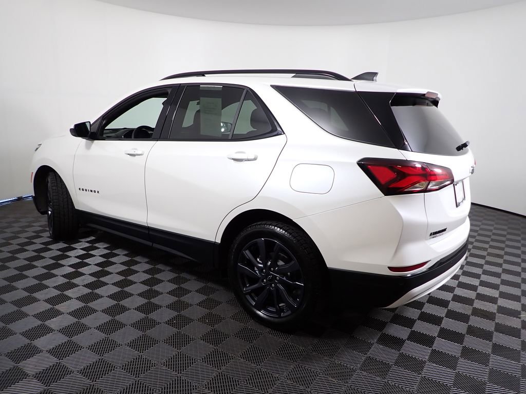Used 2024 Chevrolet Equinox RS AWD/4WD image 13