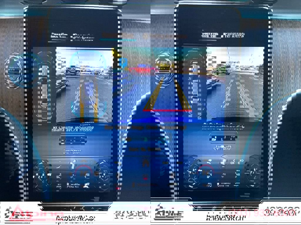 Used 2025 Mercedes-Benz C 300 4MATIC Sedan image 17