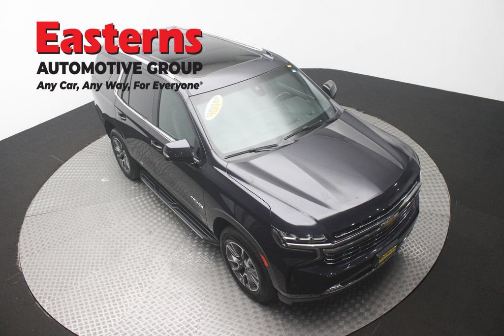 Used 2022 Chevrolet Tahoe LT w/ Luxury Package AWD/4WD image 3