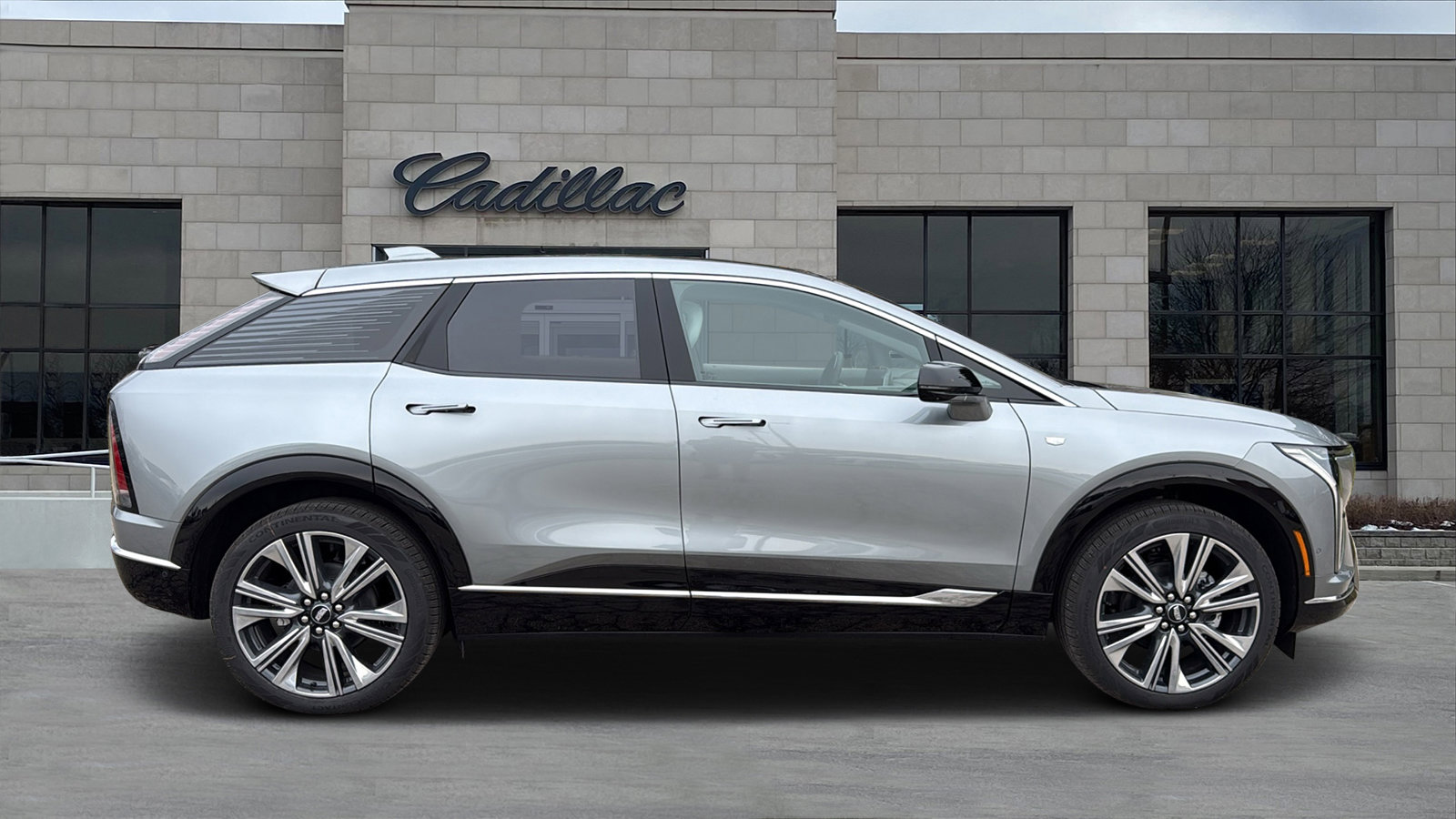 New 2026 Cadillac Optiq Luxury 2 image 2