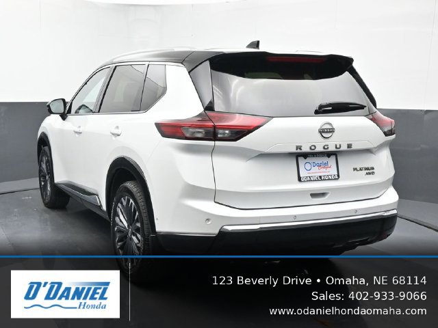 Used 2024 Nissan Rogue Platinum w/ Platinum Premium Package AWD/4WD image 4