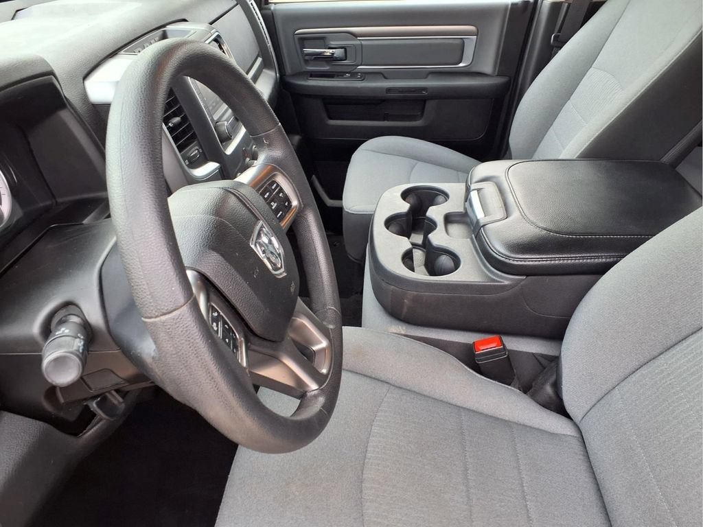 Used 2024 RAM 1500 Classic SLT AWD/4WD image 16