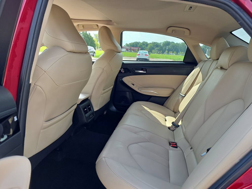 Used 2019 Toyota Avalon XLE w/ Moonroof Package FWD image 28