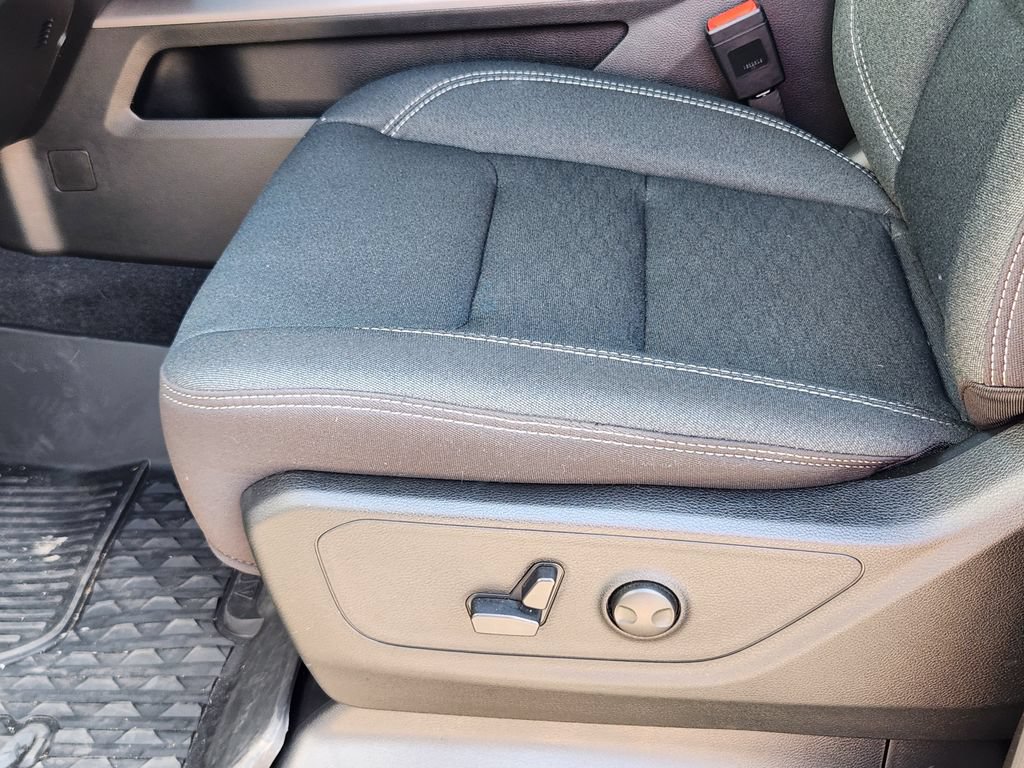 Used 2025 RAM 1500 Big Horn AWD/4WD image 8