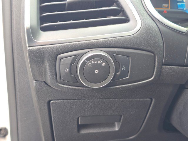 Used 2015 Ford Edge Sport image 27