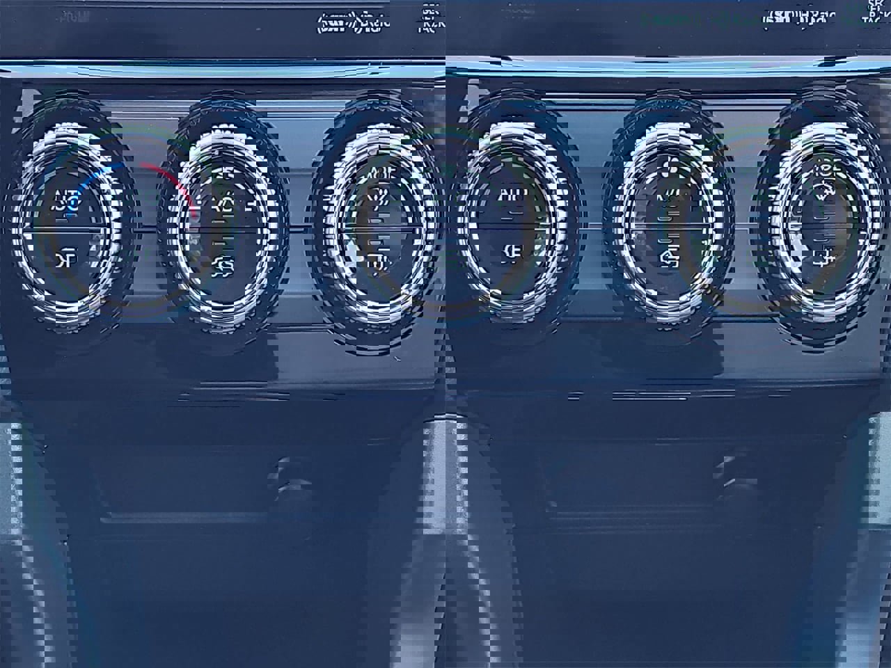 Used 2018 Subaru Forester 2.5i Limited image 27