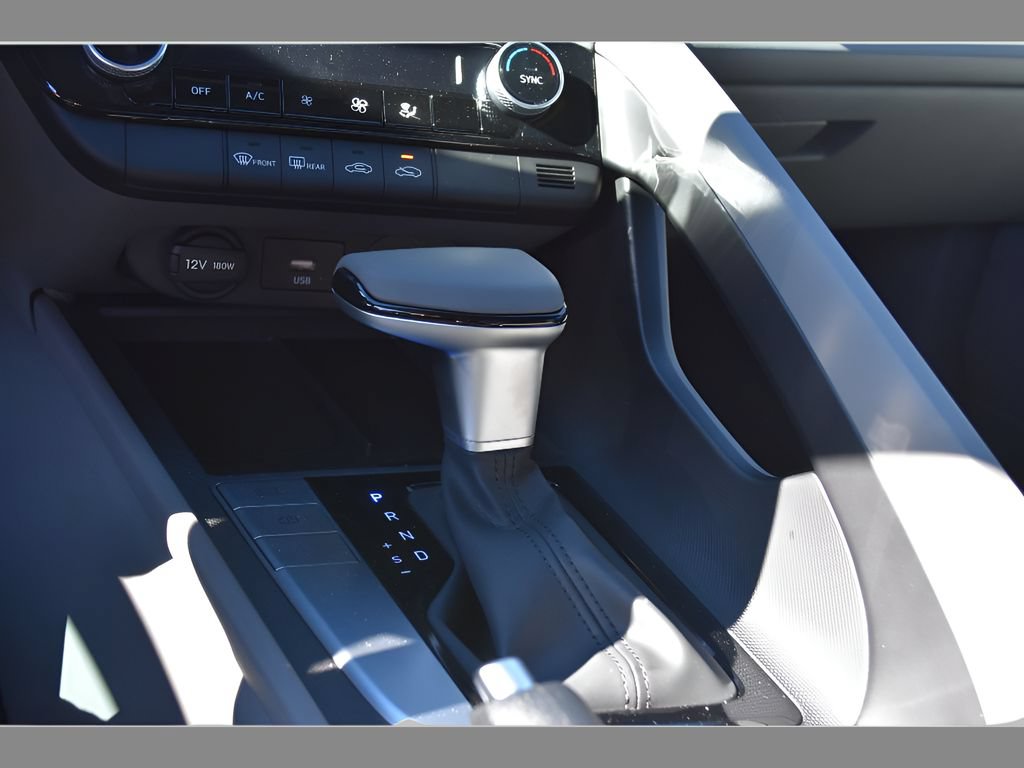 New 2026 Hyundai Elantra Sport FWD image 25