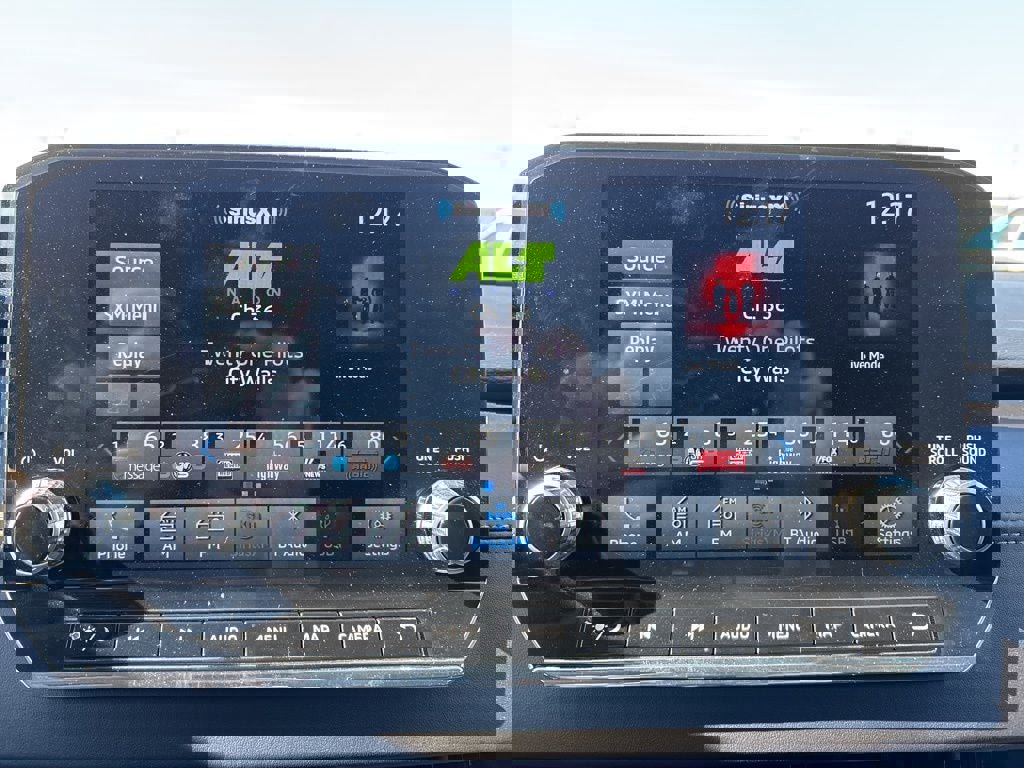 Used 2024 Mitsubishi Outlander SEL Black Edition image 18