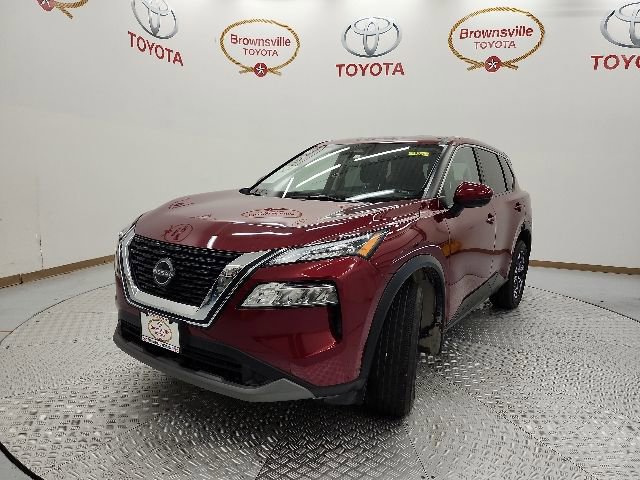 Used 2023 Nissan Rogue SV FWD image 2
