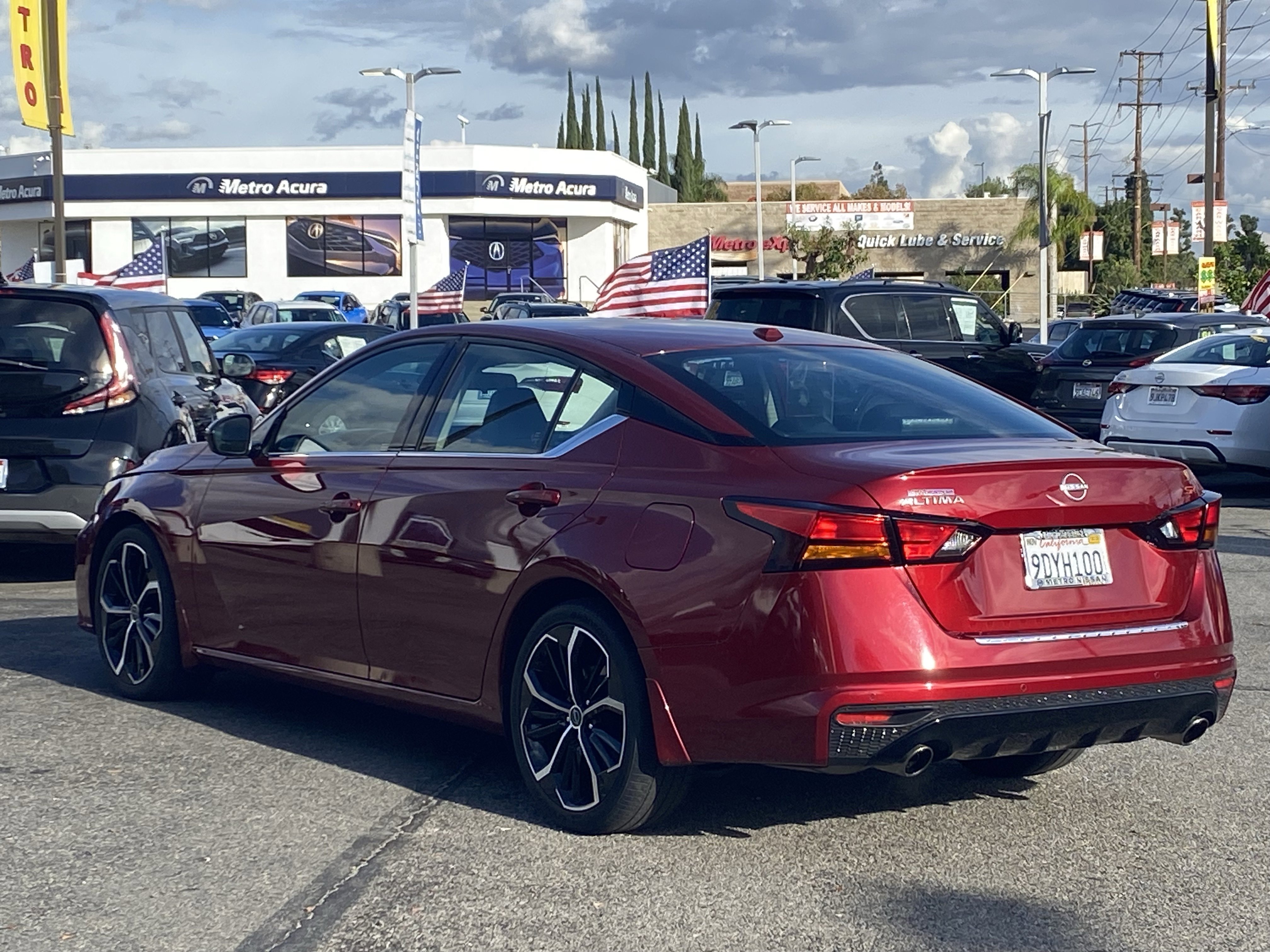 Used 2023 Nissan Altima 2.5 SR w/ SR Premium Package image 5