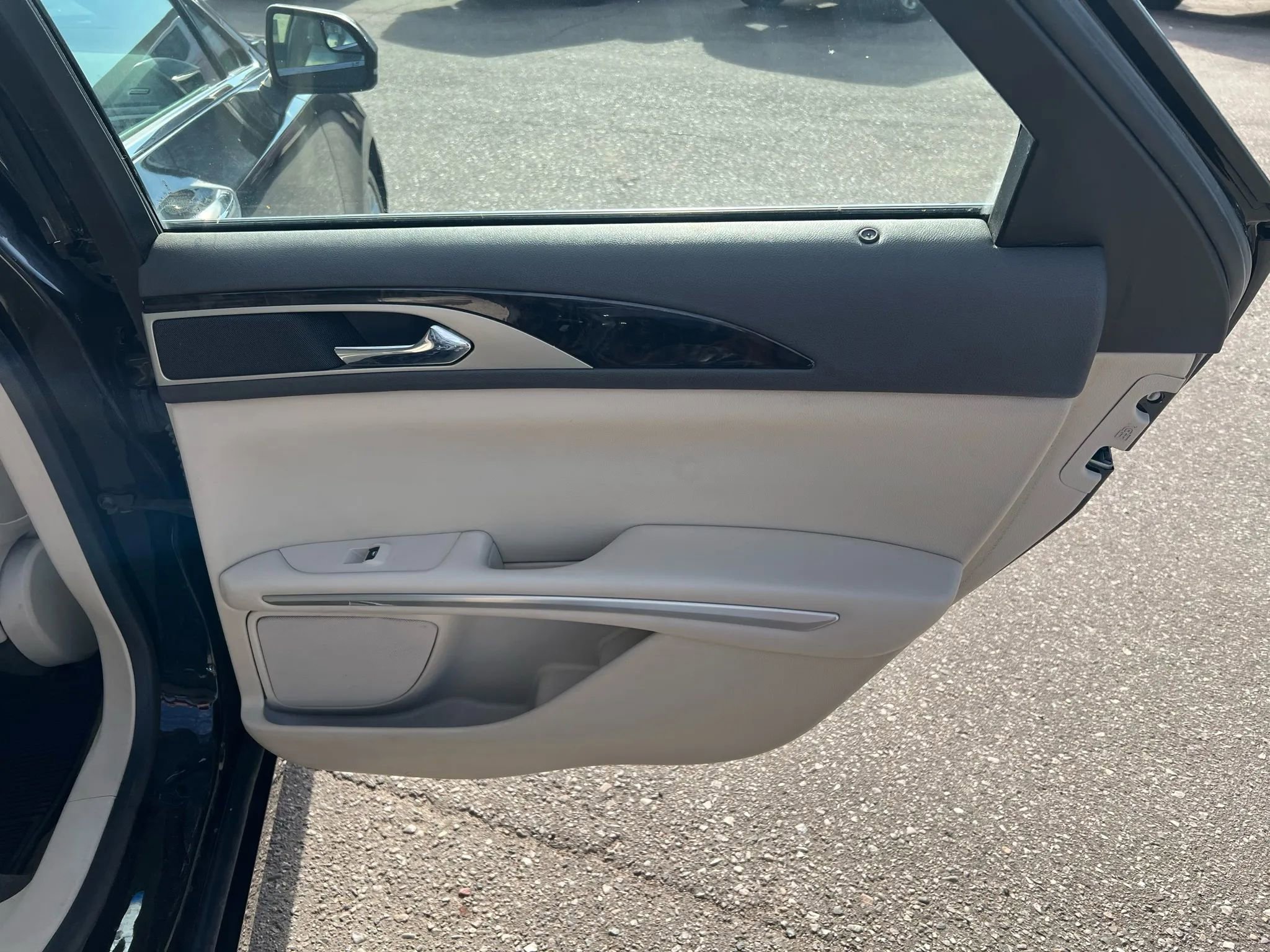 Used 2016 Lincoln MKZ w/ Equipment Group 200A Select image 28