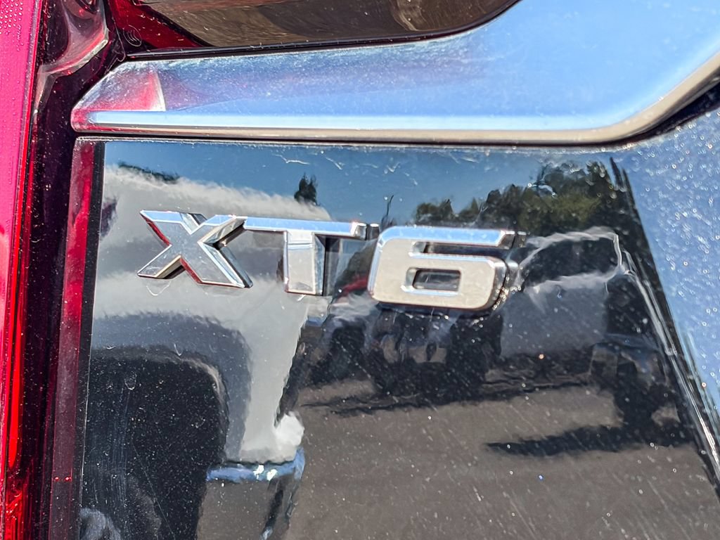 Certified 2024 Cadillac XT6 Luxury w/ LPO, Floor Liner Package AWD/4WD image 5