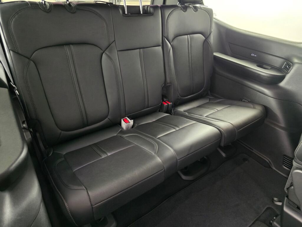 New 2025 Jeep Wagoneer Series II w/ HD Trailer Tow Package image 26