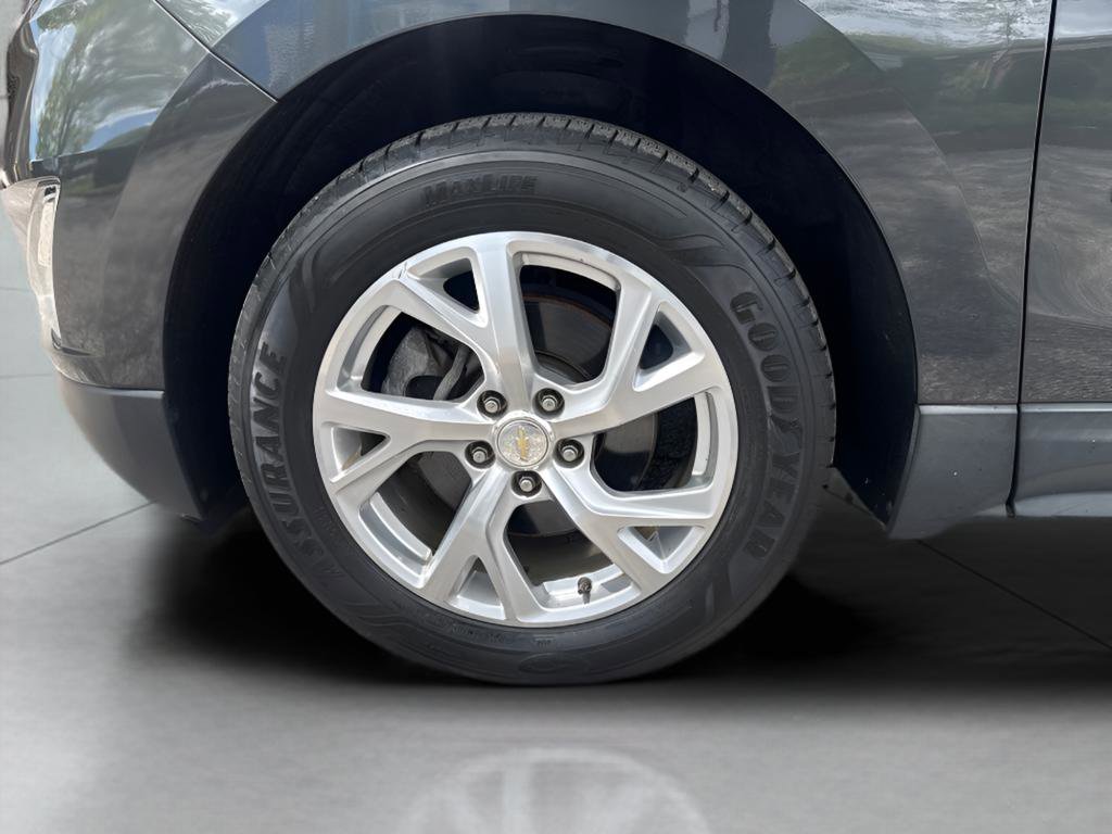 Used 2019 Chevrolet Equinox LT w/ Sun & Navigation Package AWD/4WD image 5