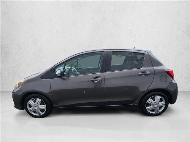 Used 2016 Toyota Yaris SE image 2