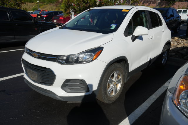 Used 2019 Chevrolet Trax LS w/ Tint and Cruise Package FWD image 8