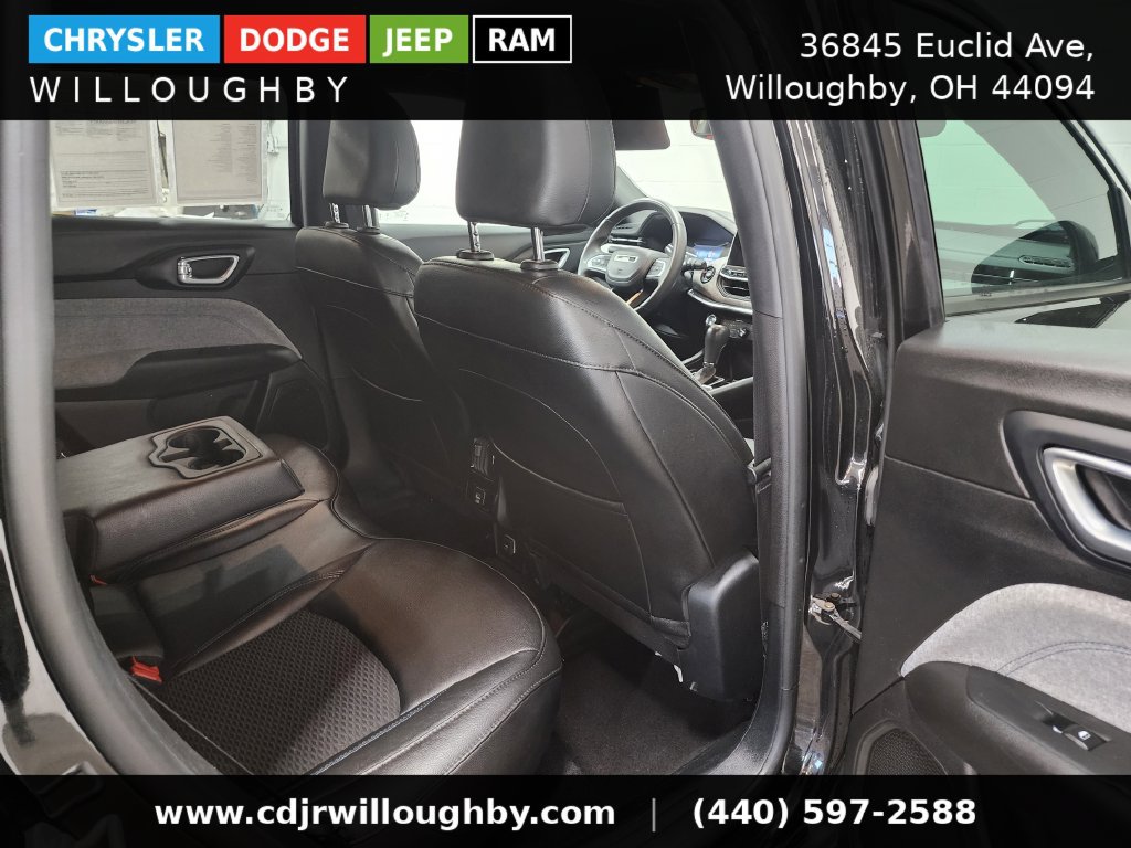 Used 2024 Jeep Compass Latitude AWD/4WD image 30