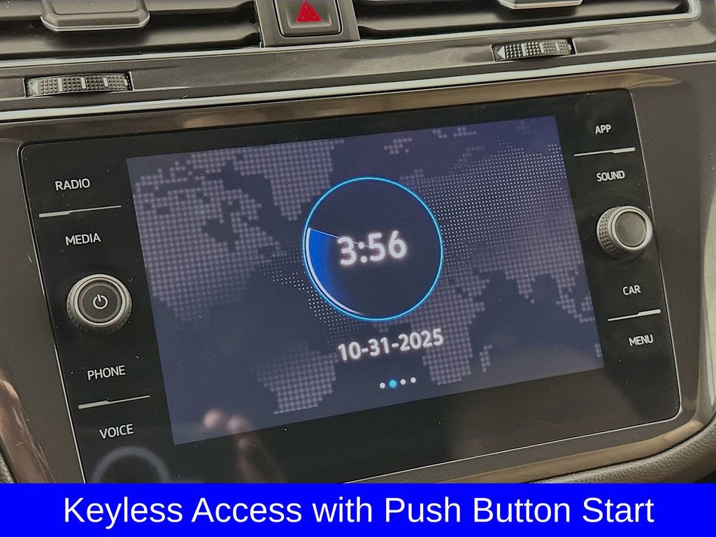 Used 2022 Volkswagen Tiguan SE image 9