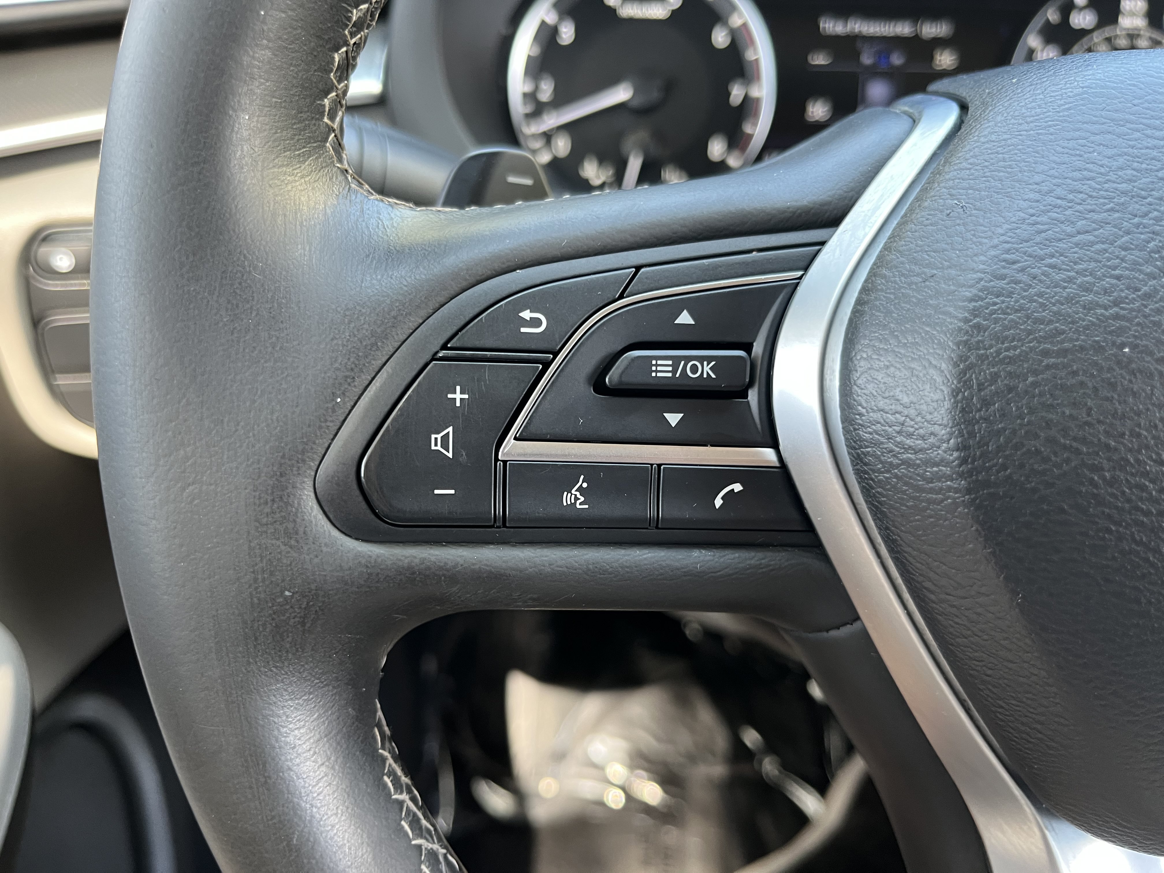 Certified 2023 INFINITI QX50 Luxe w/ Accent Package FWD image 20