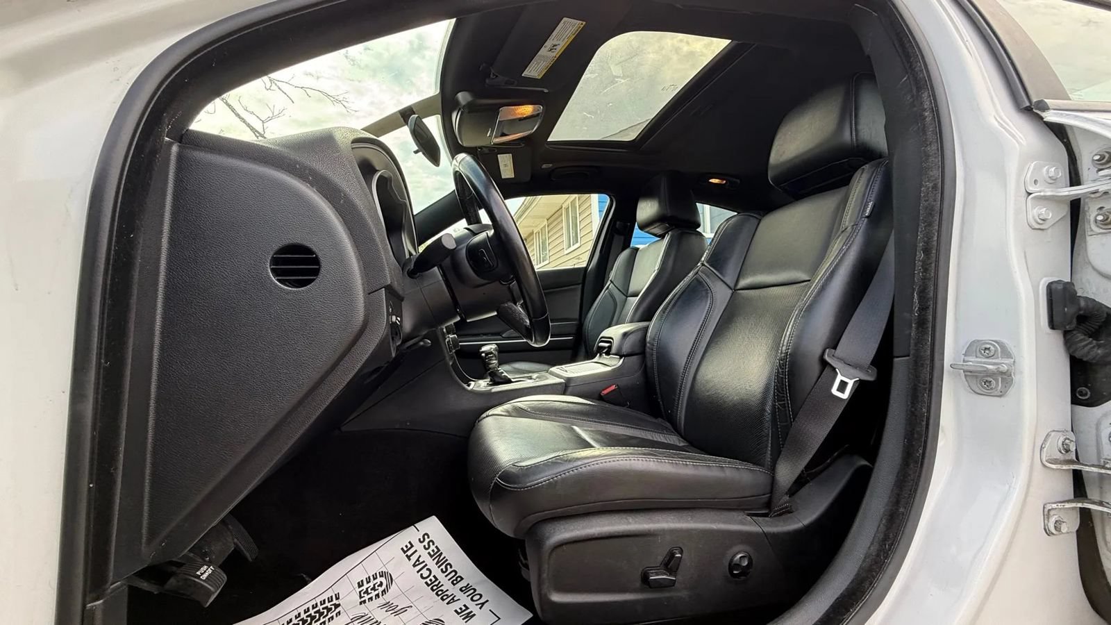 Used 2020 Dodge Charger SXT w/ Leather Interior Group RWD image 10