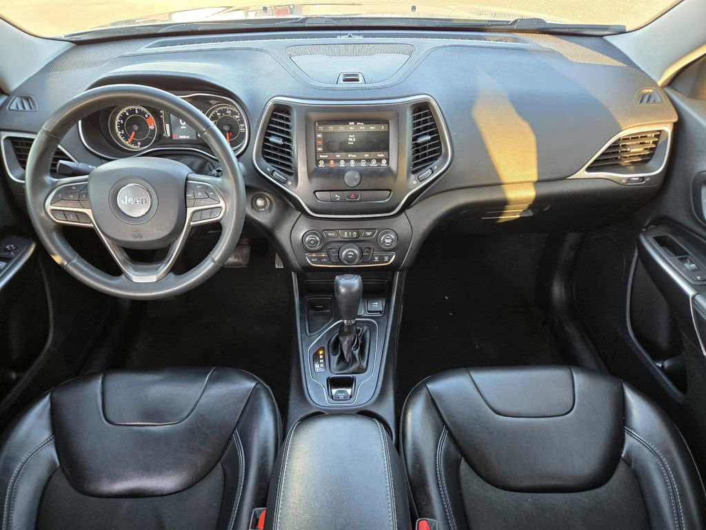 Used 2020 Jeep Cherokee Latitude Plus image 13