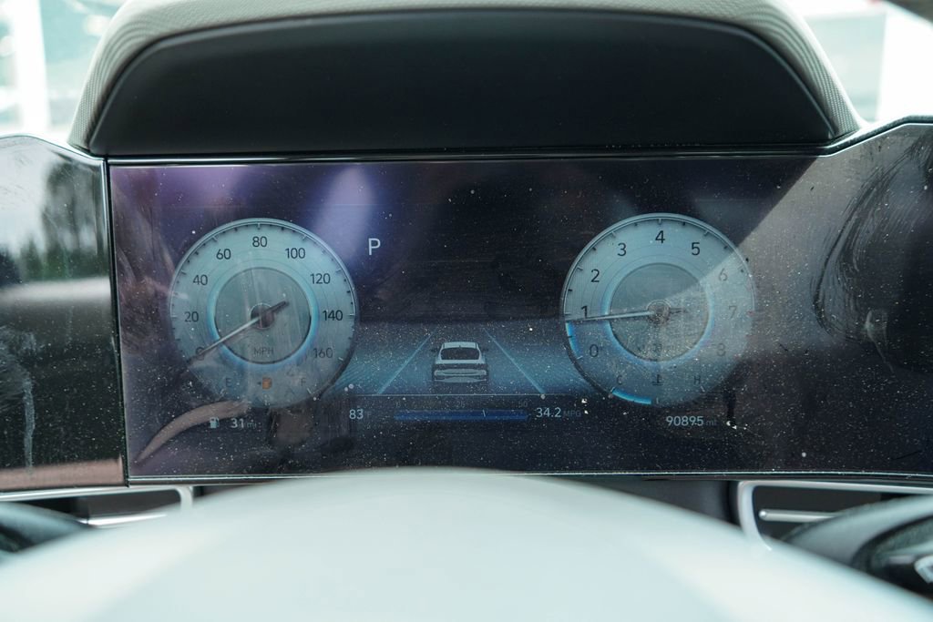 Used 2023 Hyundai Elantra SEL w/ Convenience Package image 6