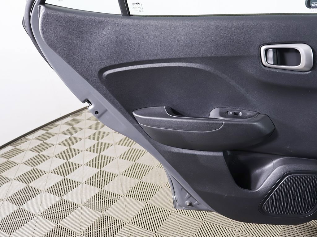 Certified 2024 Hyundai Venue SEL FWD image 22