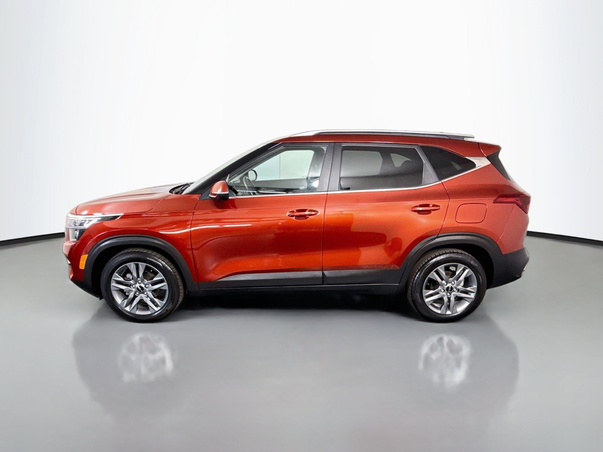 Used 2022 Kia Seltos S FWD image 6