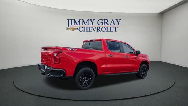 Used 2023 Chevrolet Silverado 1500 LT Trail Boss w/ LT Trail Boss Premium Package AWD/4WD image 5