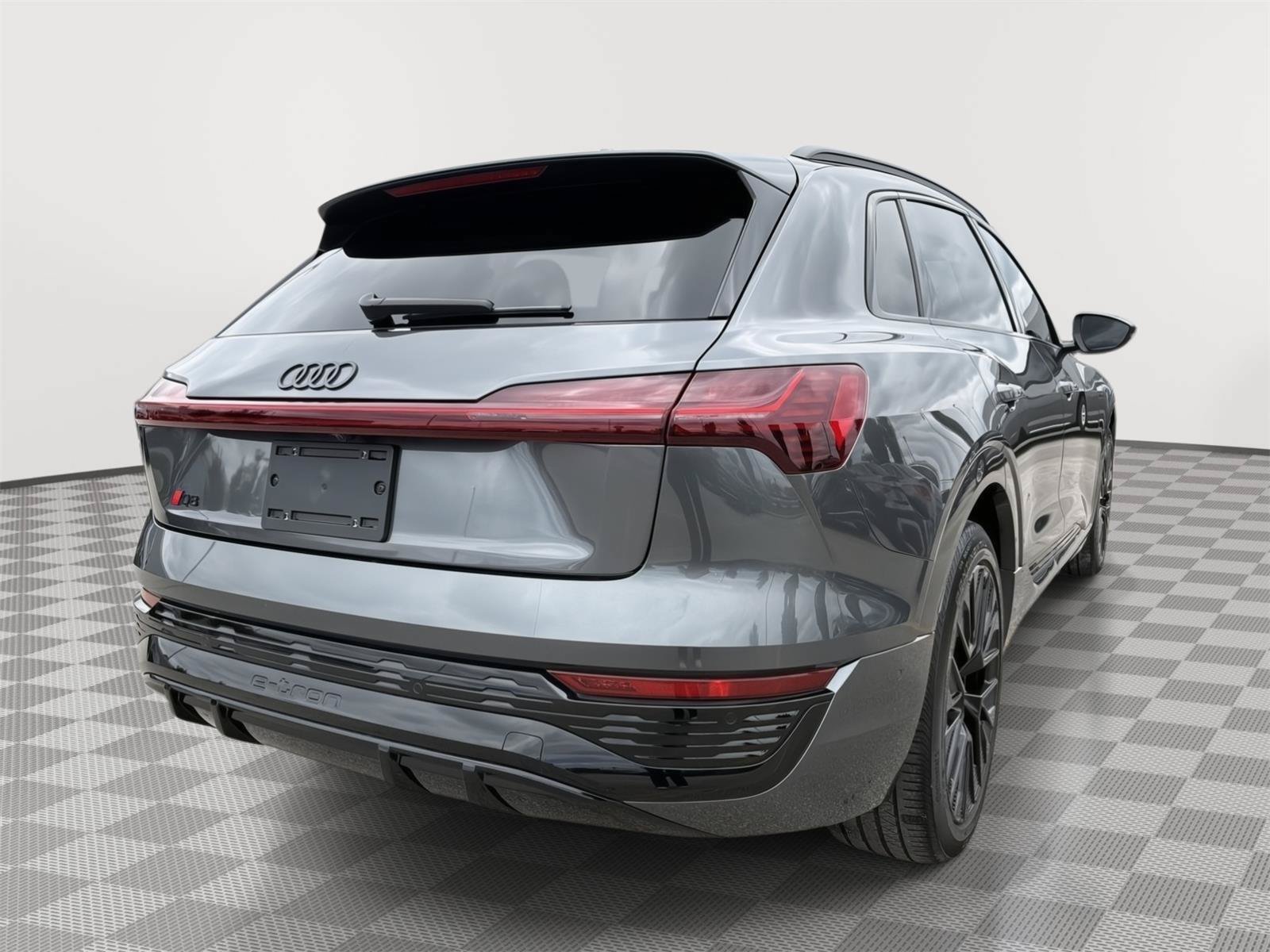 Certified 2024 Audi Q8 e-tron Prestige w/ Prestige Package AWD/4WD image 5