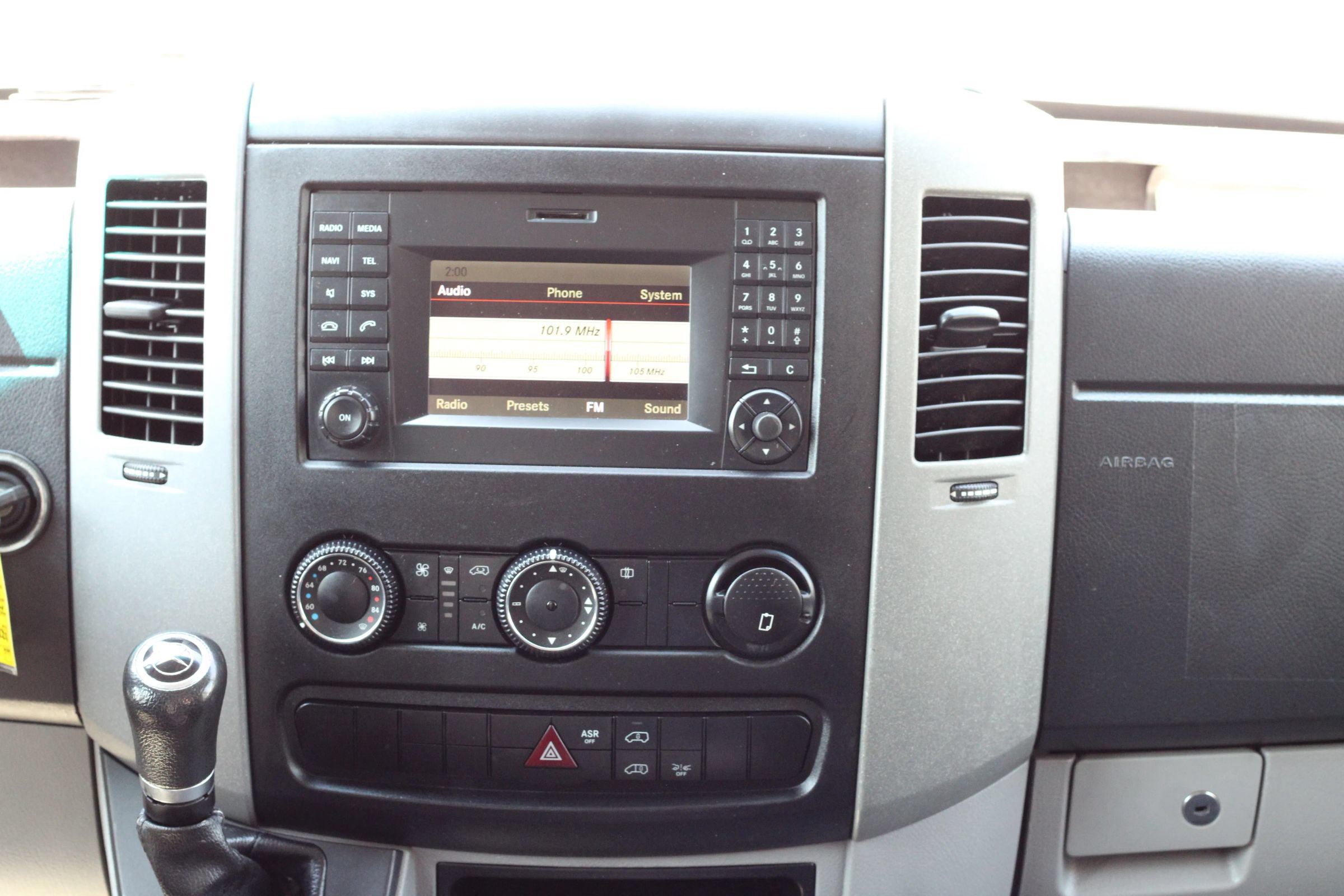 Used 2018 Mercedes-Benz Sprinter 2500 image 16