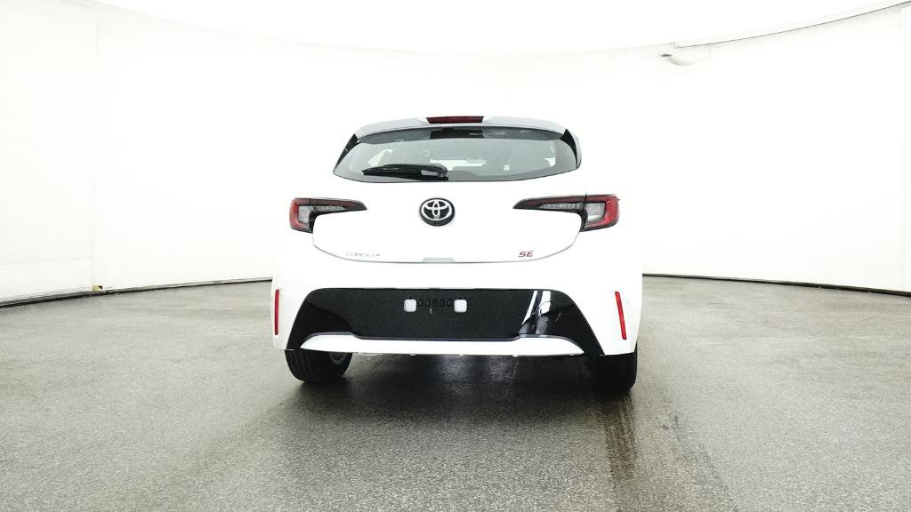 New 2025 Toyota Corolla SE image 18