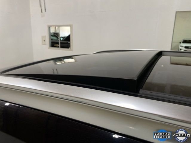 Used 2025 Volvo XC40 B5 Plus image 98