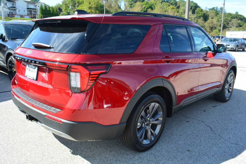 New 2027 Ford Explorer Active w/ Active Comfort Package AWD/4WD image 4