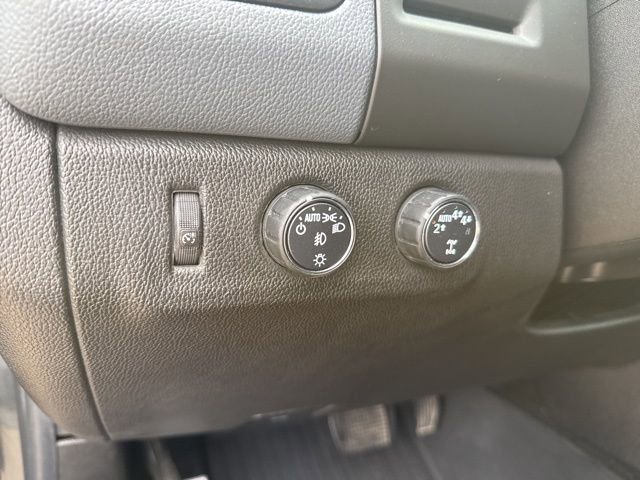 Used 2018 Chevrolet Colorado Z71 AWD/4WD image 25