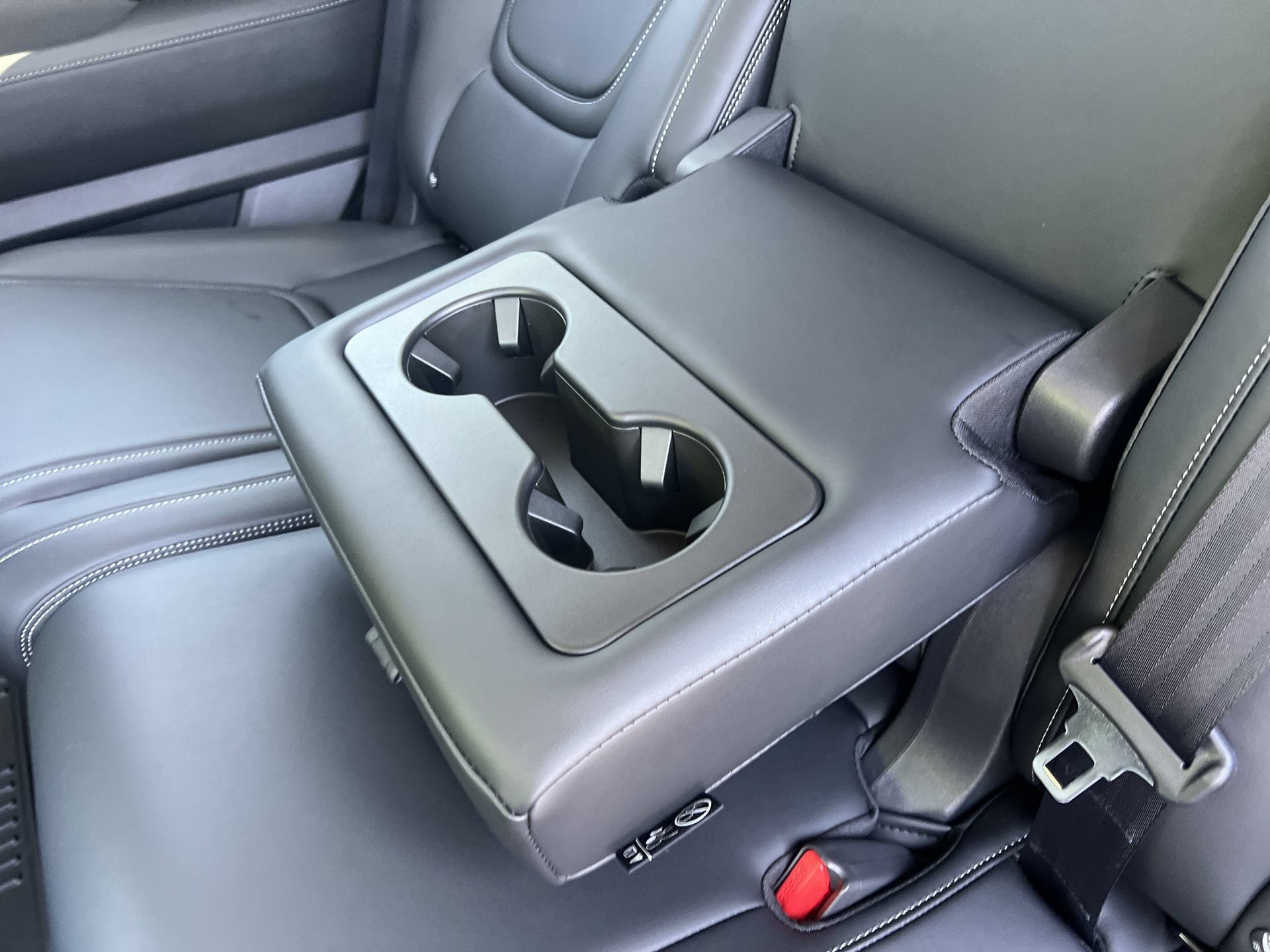 New 2026 Nissan Armada SV AWD/4WD image 17