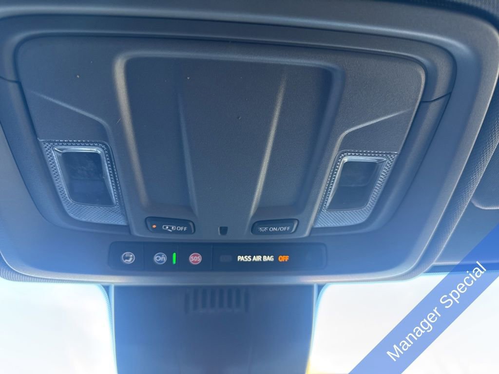 Used 2025 Chevrolet Silverado 3500 W/T image 24