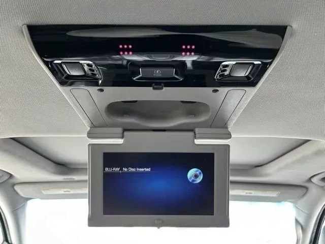 Used 2020 Cadillac Escalade ESV Luxury w/ Escalade Sport Edition image 33