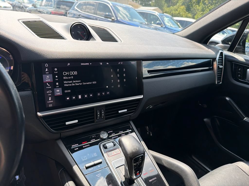 Used 2020 Porsche Cayenne AWD/4WD image 29