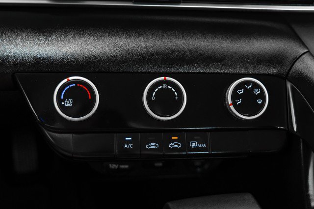 Used 2021 Hyundai Elantra SE w/ Cargo Package image 21