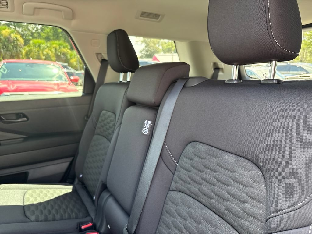 New 2026 Nissan Pathfinder SV FWD image 19