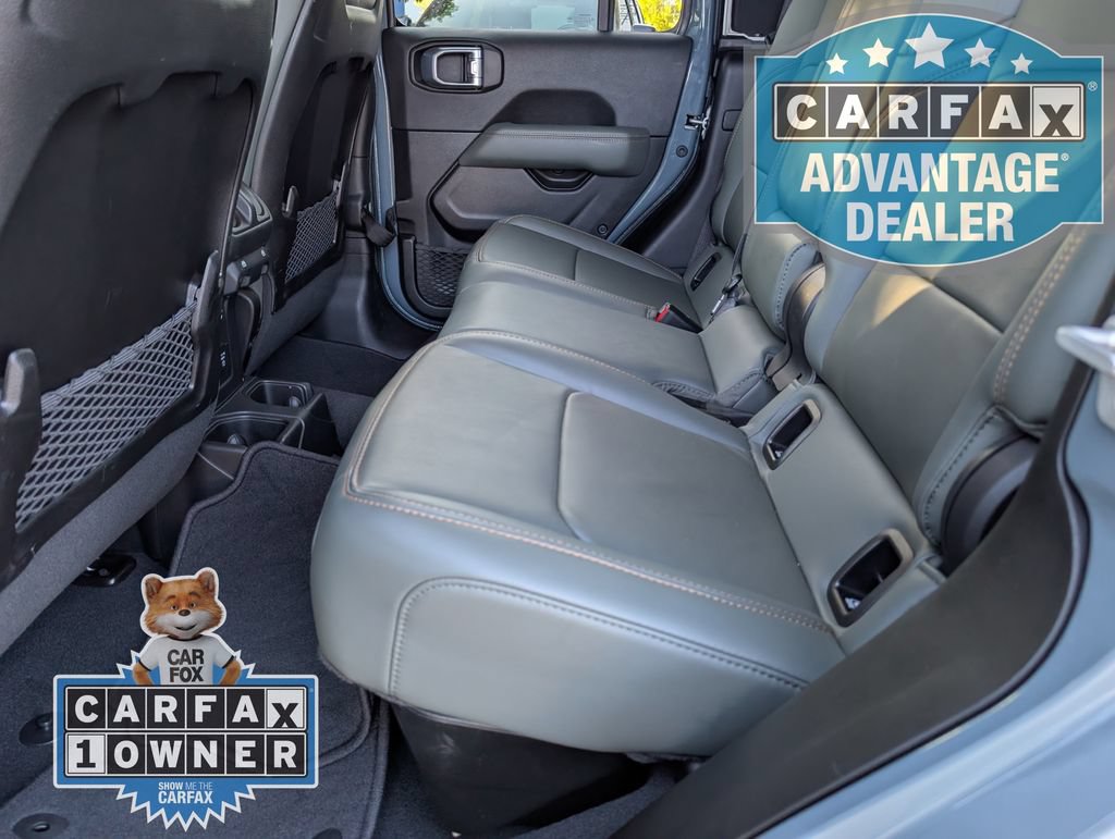 Used 2025 Jeep Gladiator Mojave AWD/4WD image 21